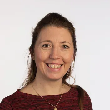 Portrait photo of Kim Dale