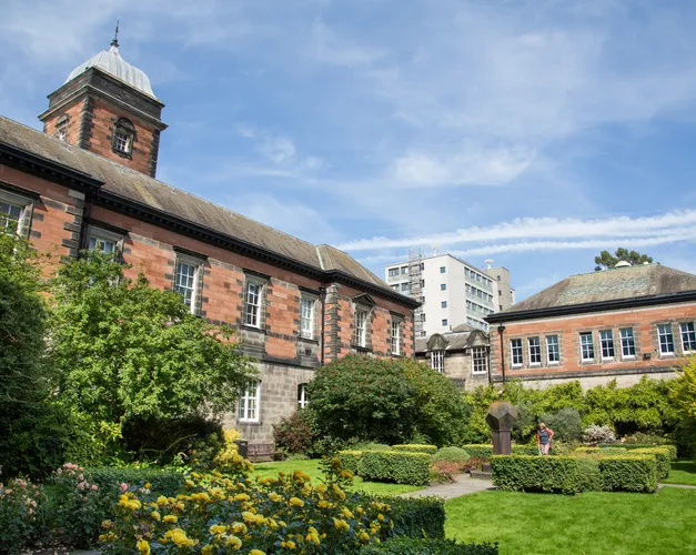 A photograph of the Geddes Quadrangle, City campus, on a sunny day